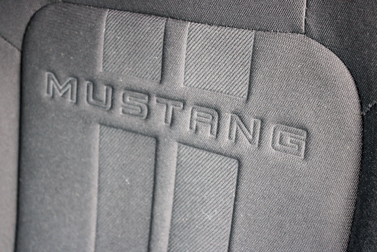 Used 2020 Ford Mustang GT RWD image 24