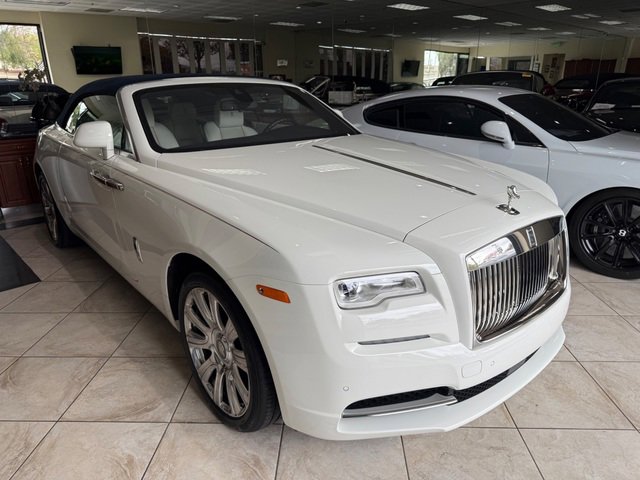 Used 2016 Rolls-Royce Dawn RWD image 6