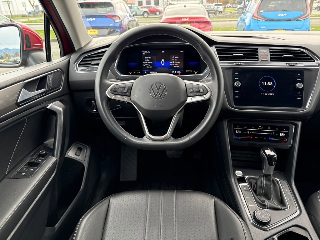 Used 2022 Volkswagen Tiguan SE image 20