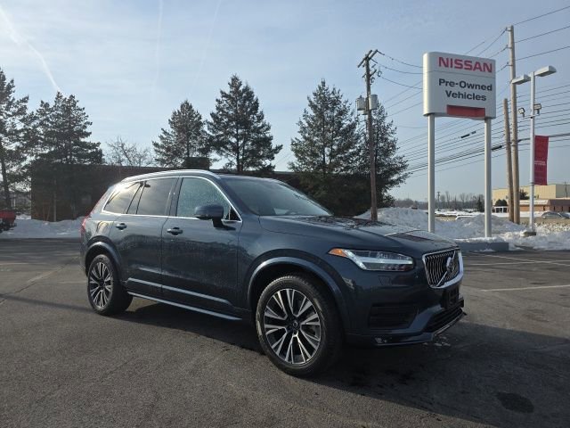 Used 2022 Volvo XC90 T6 Momentum w/ Advanced Package image 2