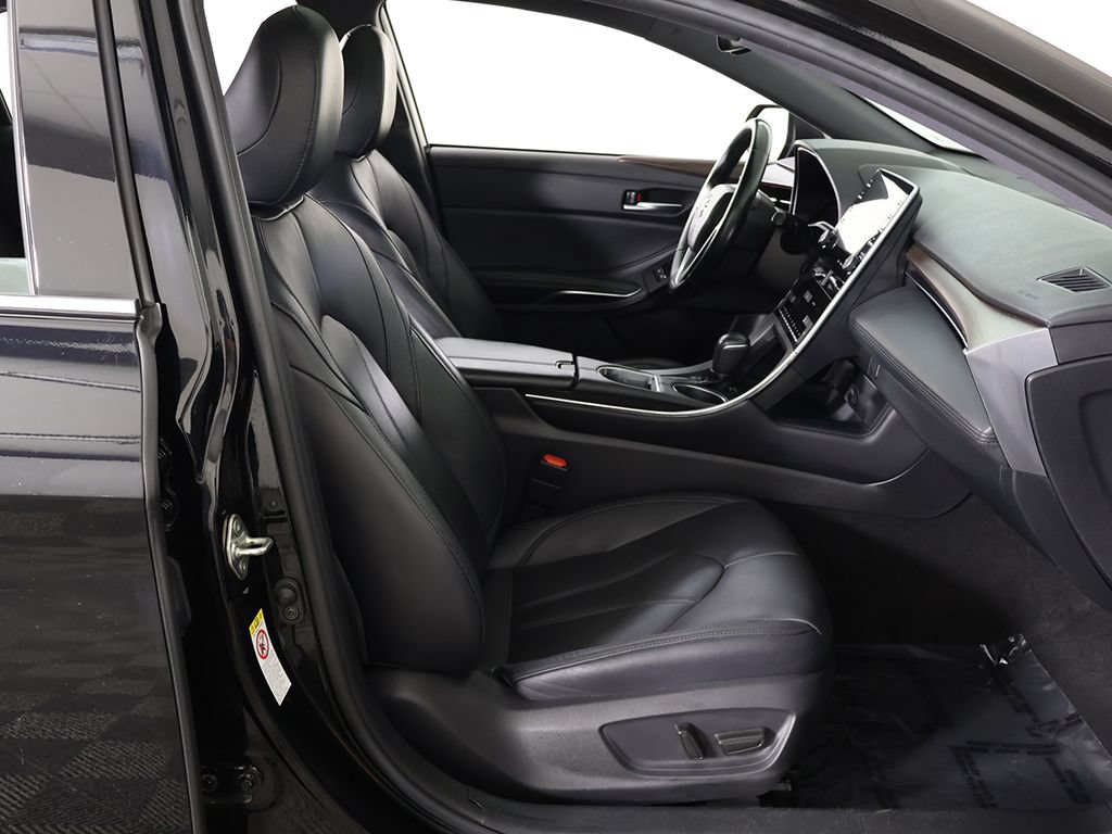 Used 2019 Toyota Avalon XLE w/ Moonroof Package FWD image 30