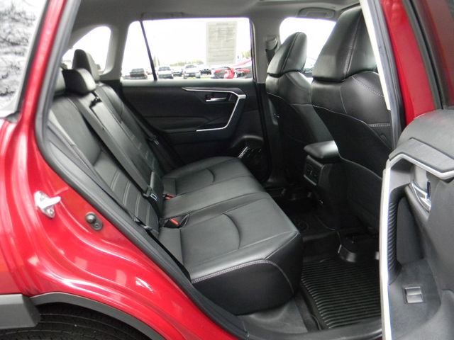 Used 2023 Toyota RAV4 XLE Premium AWD/4WD image 28