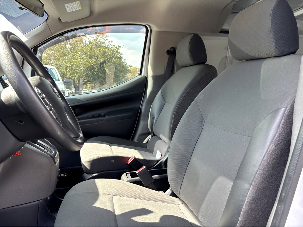 Used 2021 Nissan NV200 S w/ Back Door Glass Package image 17