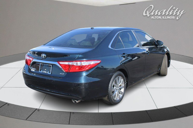 Used 2016 Toyota Camry XLE image 4