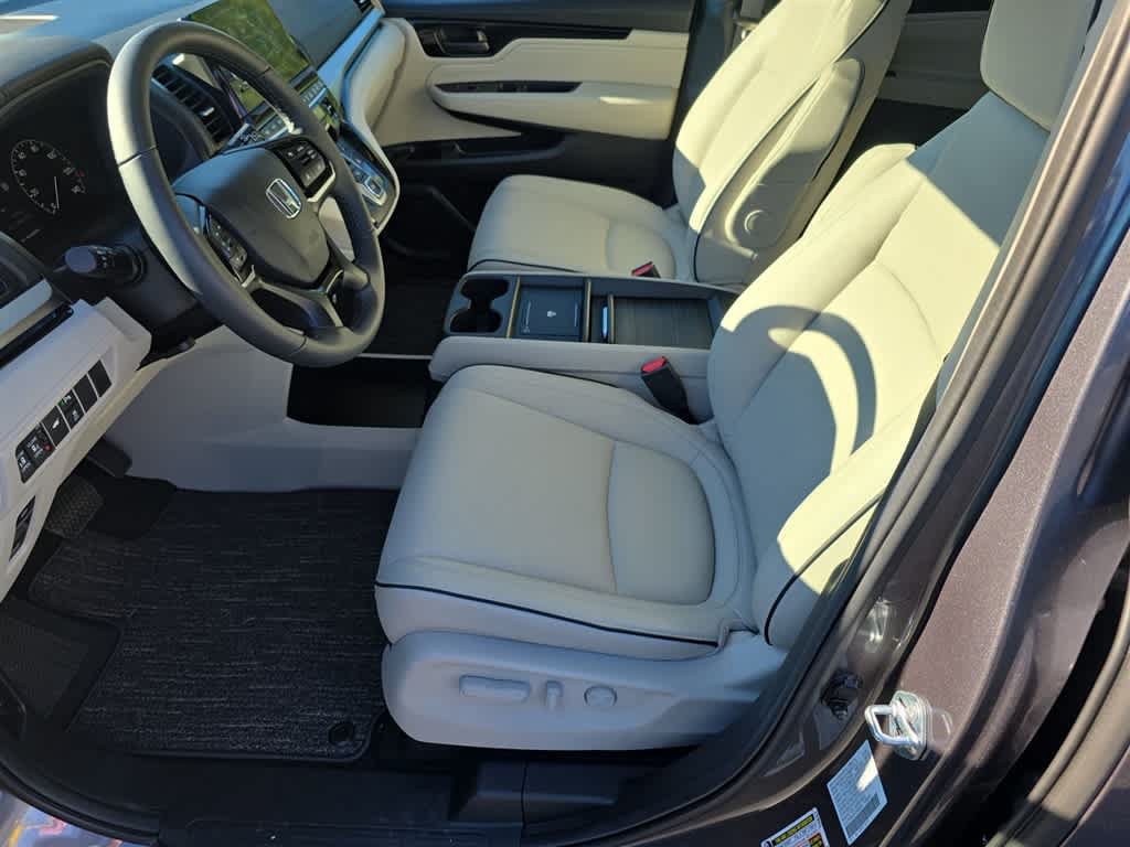 Certified 2026 Honda Odyssey Touring image 15