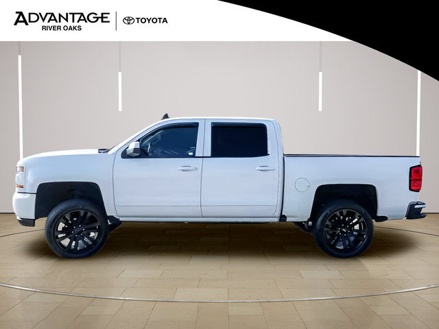 Used 2018 Chevrolet Silverado 1500 LT w/ All Star Edition AWD/4WD image 5