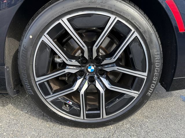 Certified 2026 BMW 750e xDrive image 31