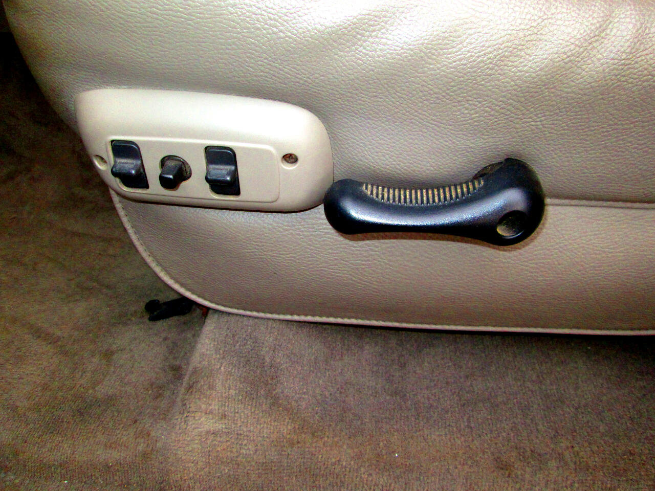 Used 2004 Dodge Ram 3500 Truck SLT w/ Trailer Tow Group image 15