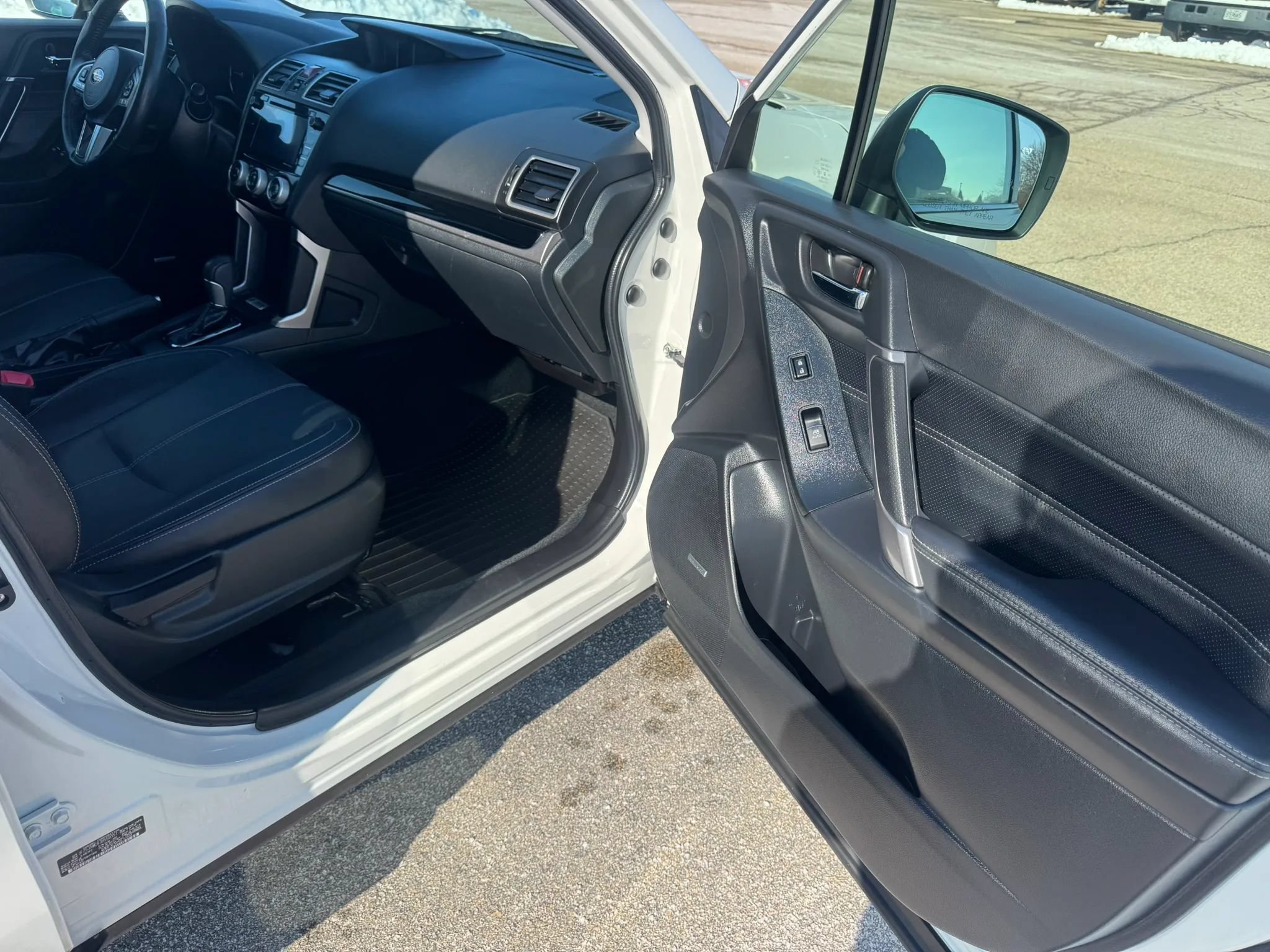 Used 2018 Subaru Forester 2.5i Touring w/ Popular Package #2 AWD/4WD image 12