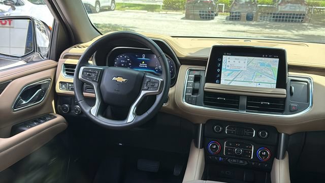 Used 2024 Chevrolet Suburban Premier RWD image 14