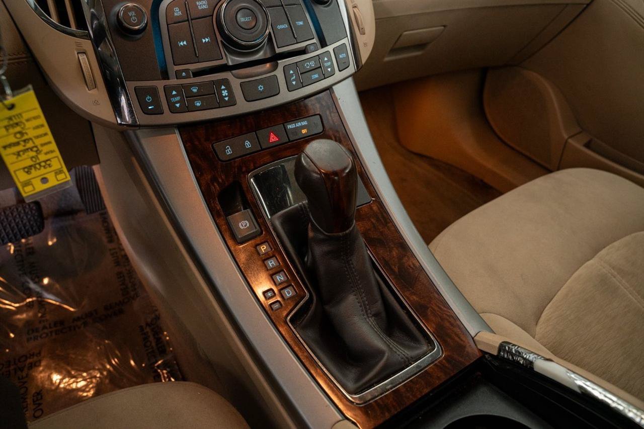 Used 2010 Buick LaCrosse CX FWD image 18