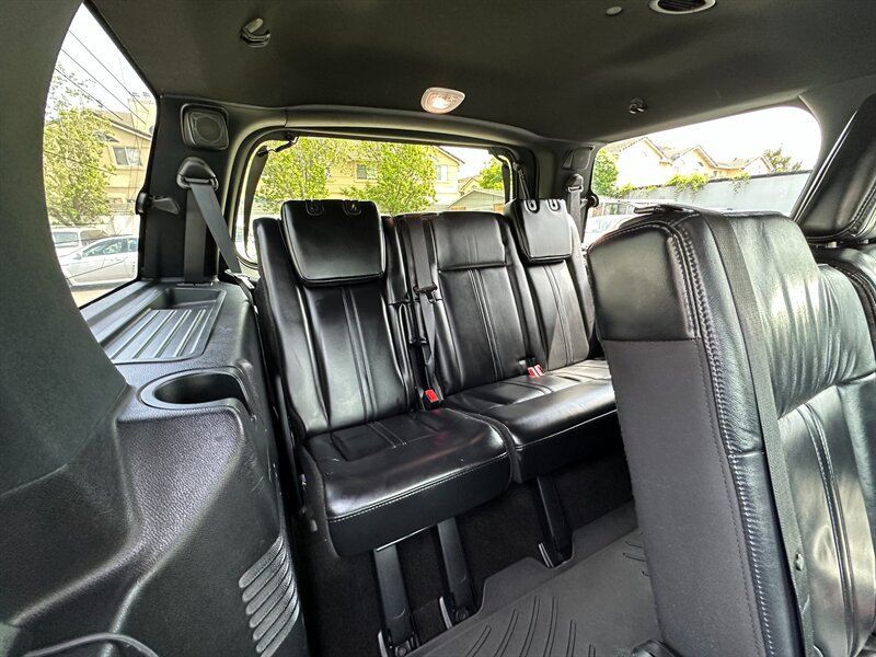 Used 2015 Lincoln Navigator 4WD image 26