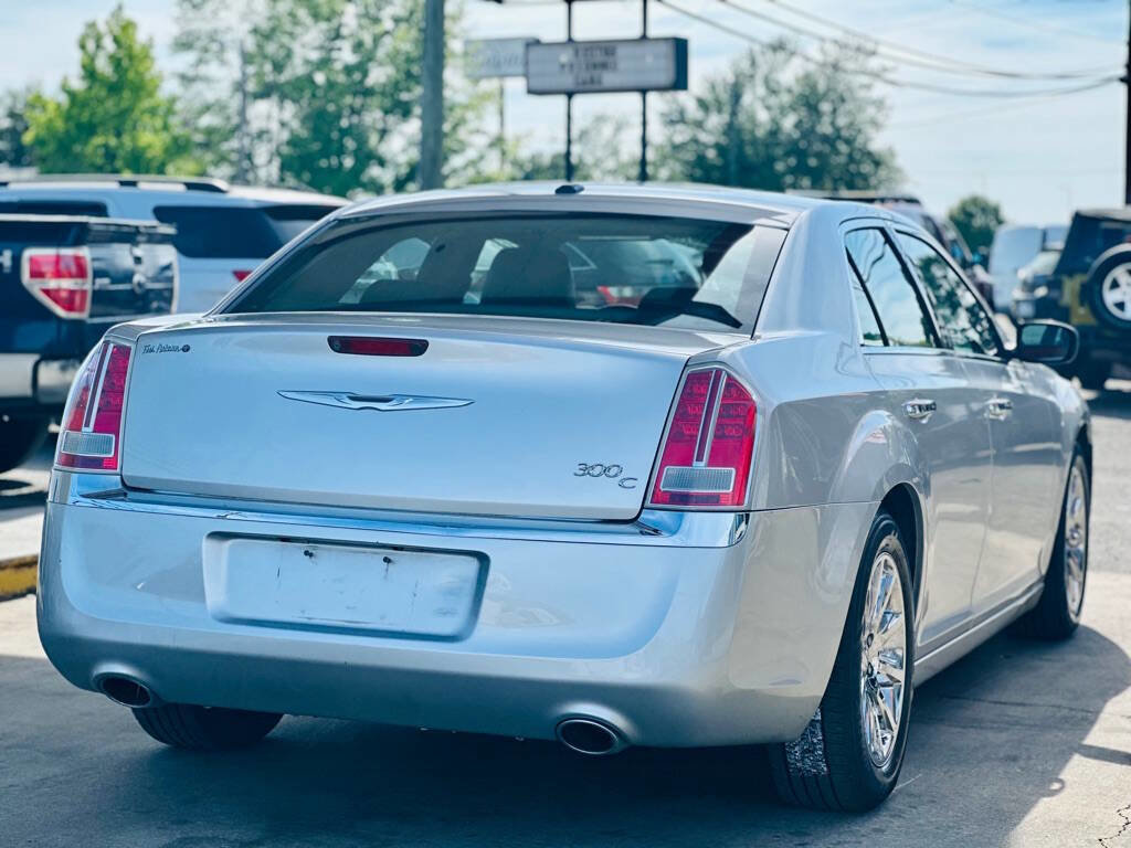 Used 2012 Chrysler 300 C RWD image 6