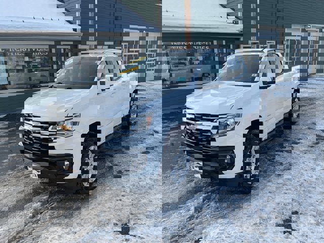 Used 2021 Chevrolet Colorado LT w/ Luxury Package image 3