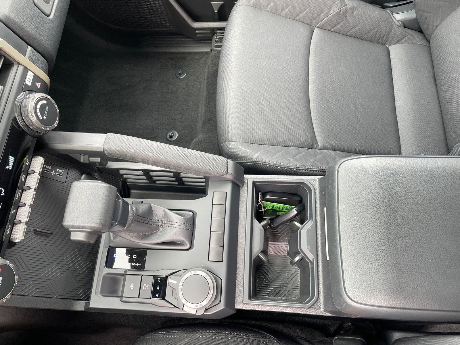 Used 2024 Toyota Tacoma SR AWD/4WD image 27