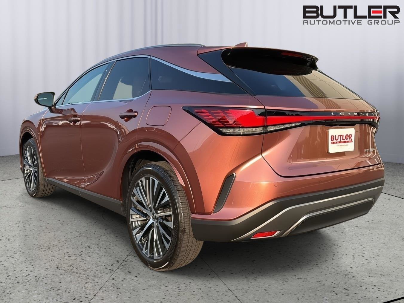 Certified 2025 Lexus RX 350 Premium Plus w/ Accessory Package (Z1) FWD image 4