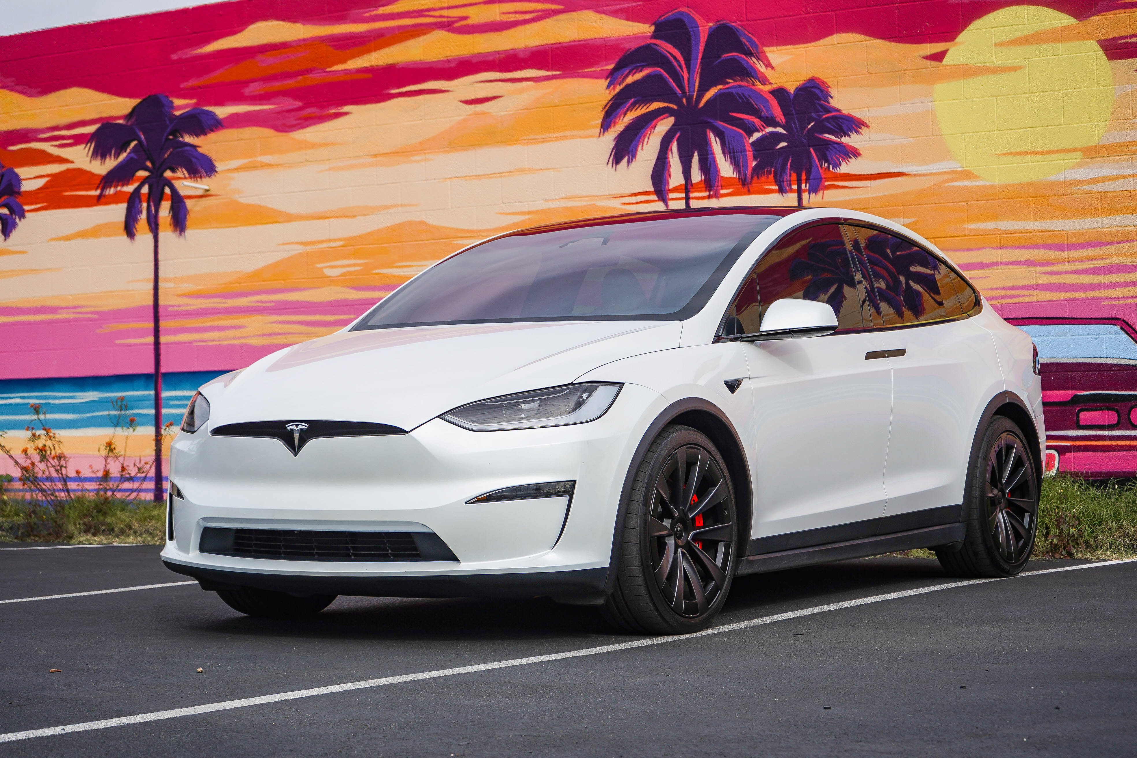 Used 2023 Tesla Model X Plaid image 3