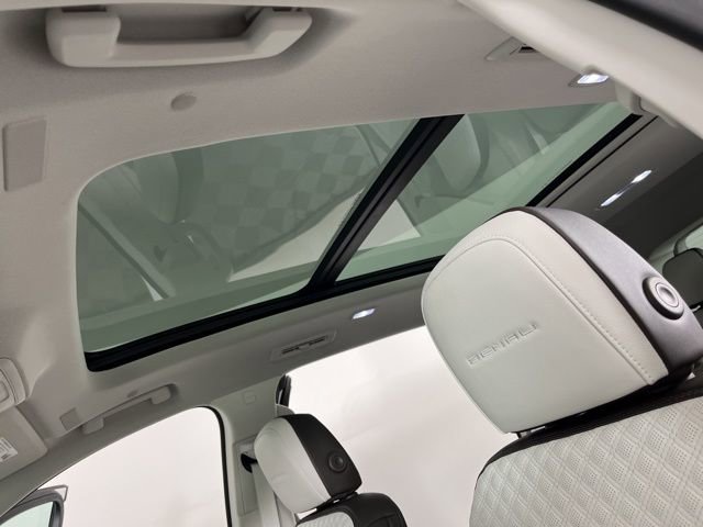 Used 2025 GMC Acadia Denali w/ Super Cruise Package image 33