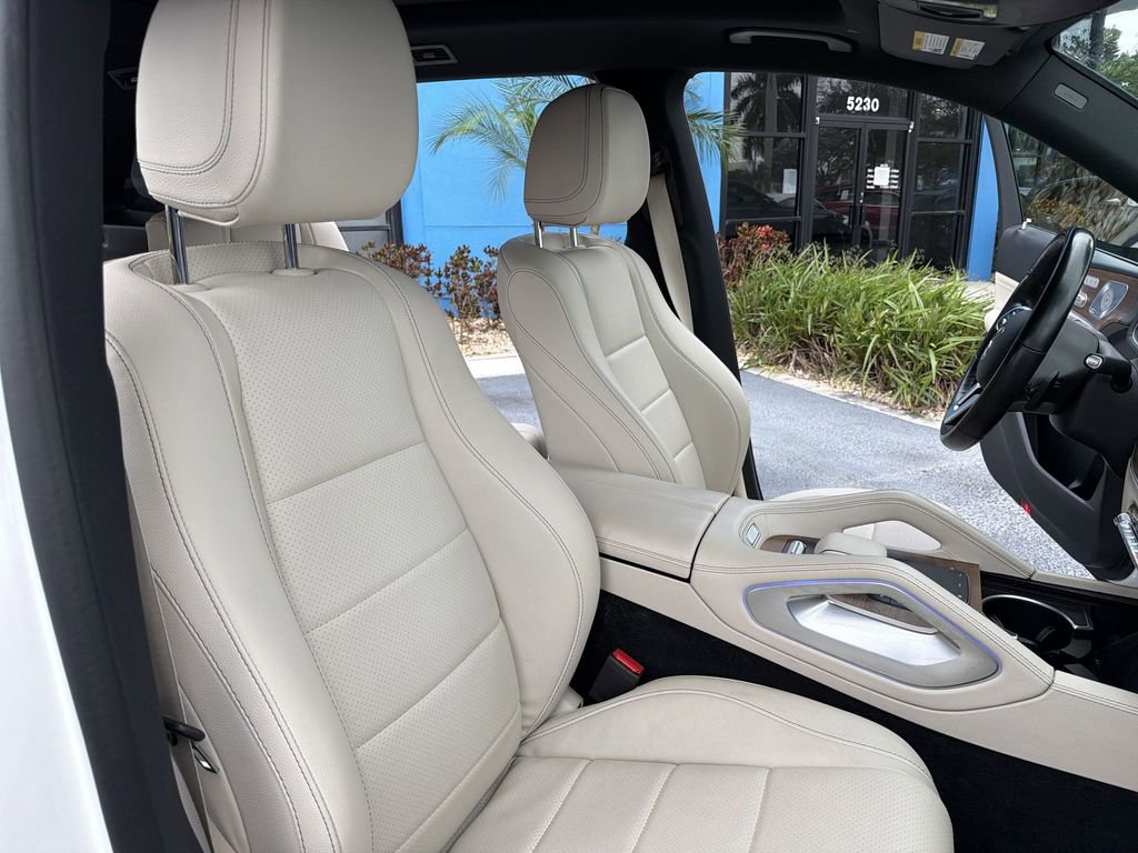 Used 2023 Mercedes-Benz GLS 450 4MATIC w/ AMG Line Exterior image 27