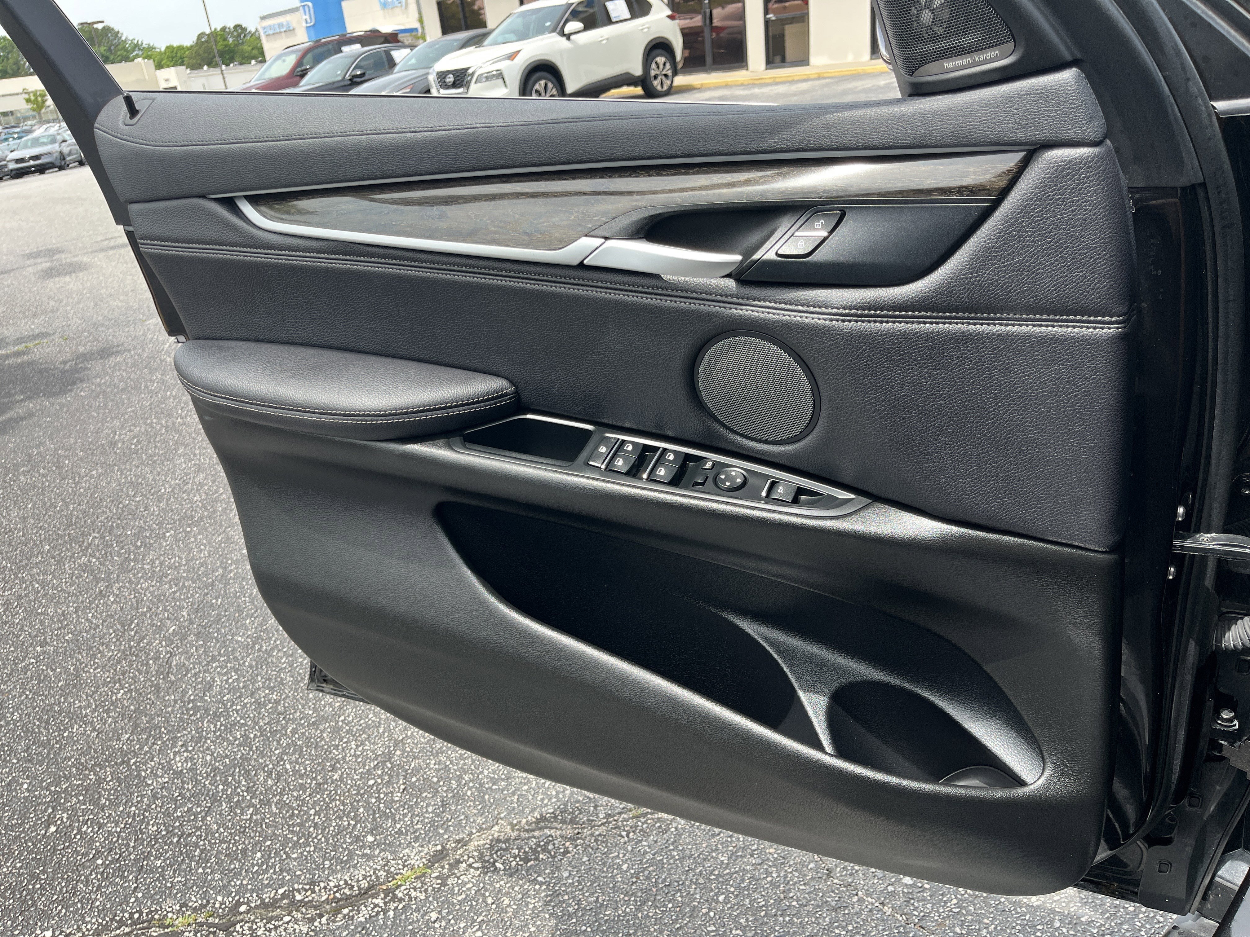 Used 2018 BMW X6 xDrive40i AWD/4WD image 13