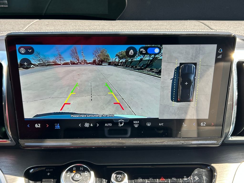 Used 2025 Ford Expedition Platinum image 21