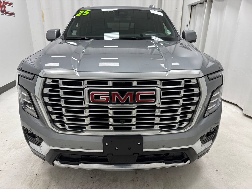 Used 2025 GMC Yukon Denali image 2