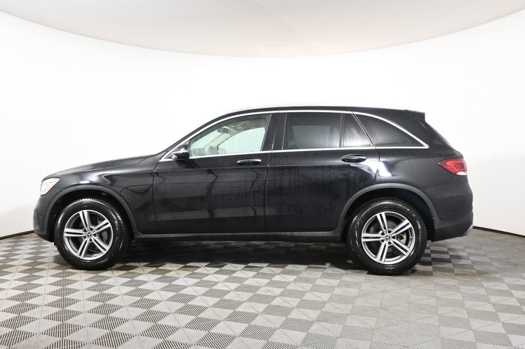 Used 2022 Mercedes-Benz GLC 300 4MATIC image 2