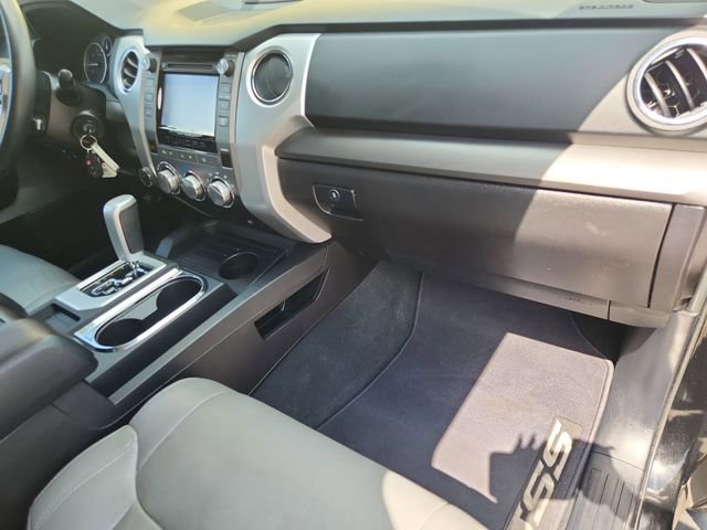 Used 2014 Toyota Tundra SR5 w/ SR5 Upgrade Package image 27