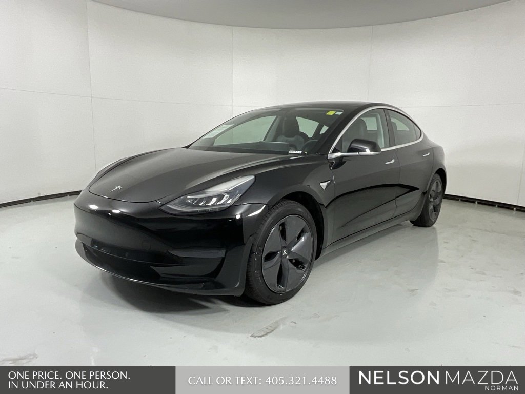 Used 2019 Tesla Model 3 Standard Range Plus image 4