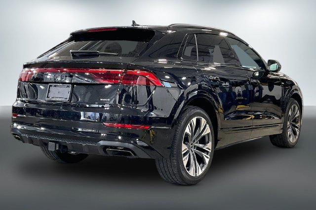 Certified 2025 Audi Q8 Prestige AWD/4WD image 13