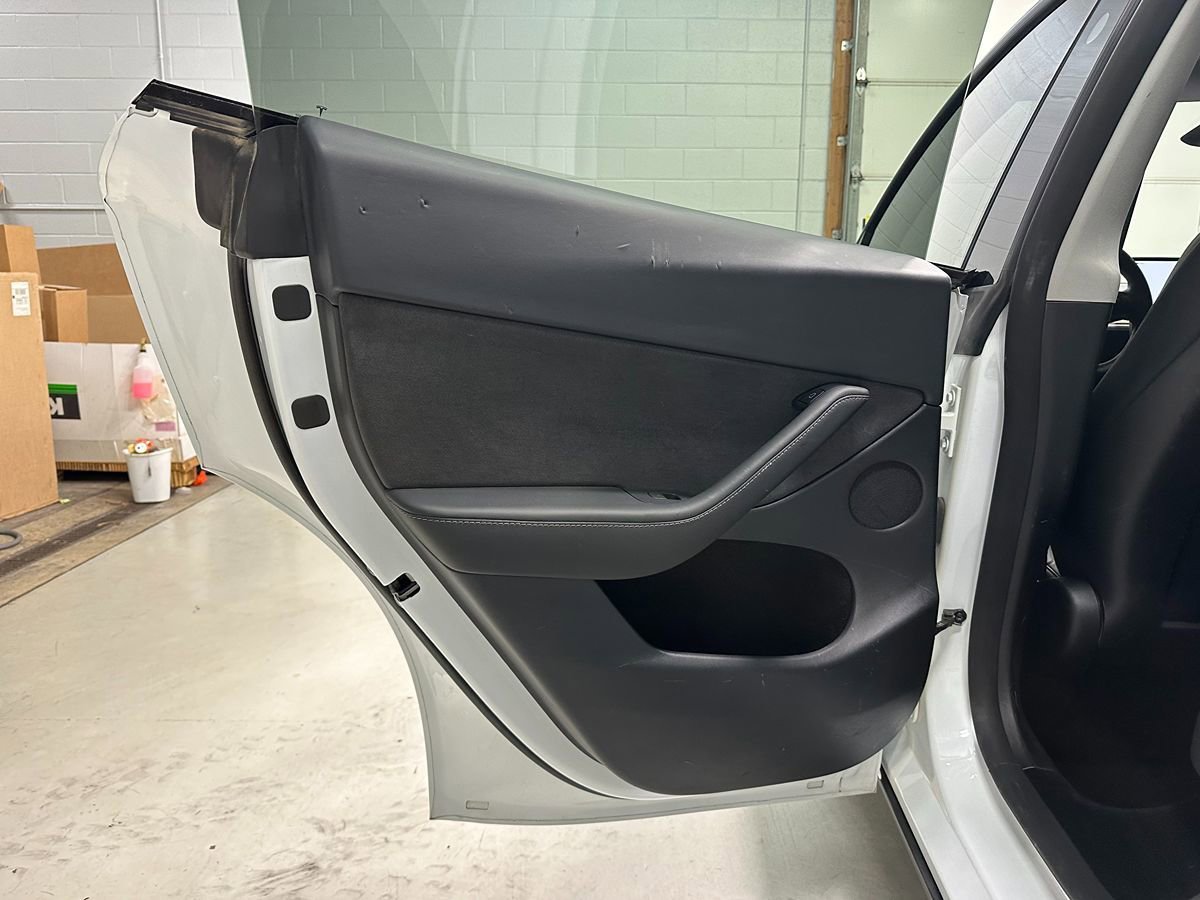 Used 2023 Tesla Model Y Long Range AWD/4WD image 20