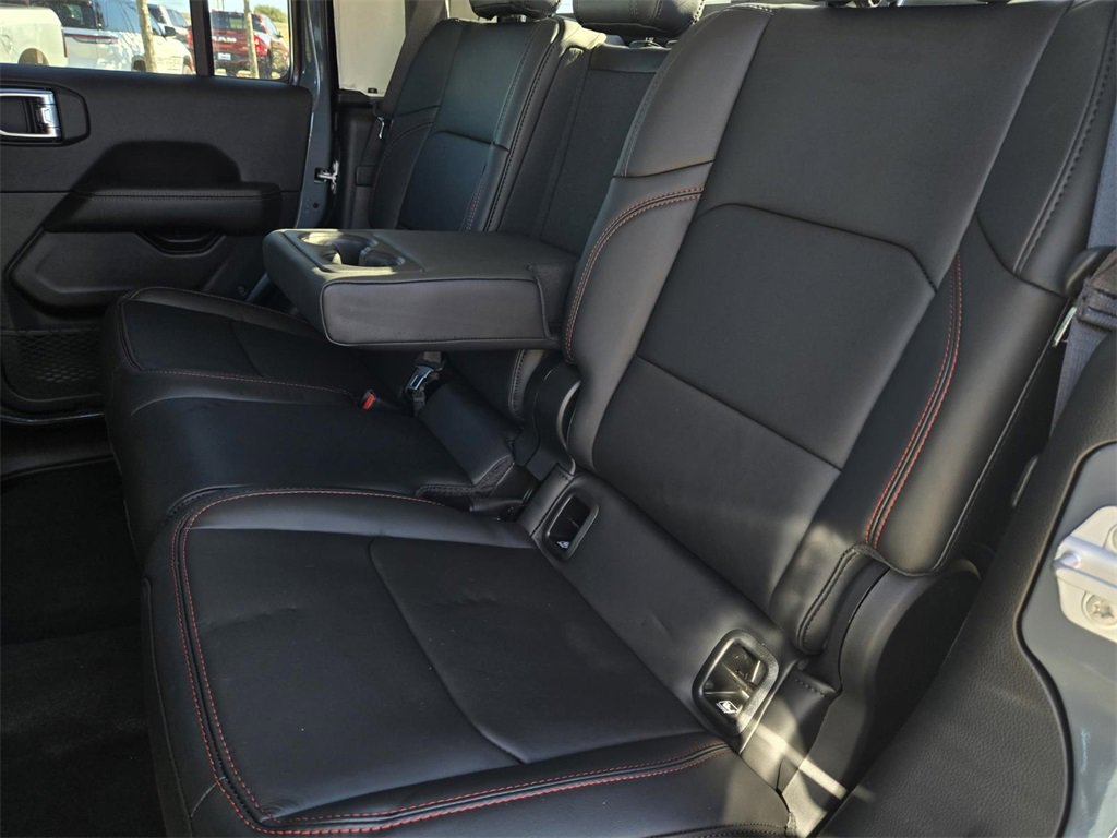 New 2025 Jeep Gladiator Rubicon w/ Convenience Group image 12