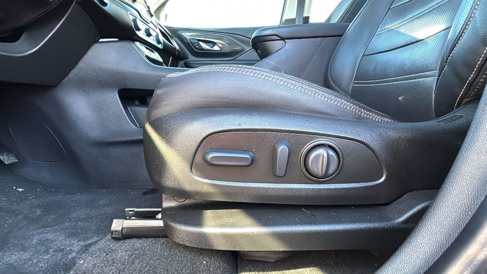 Used 2023 GMC Terrain Denali image 22