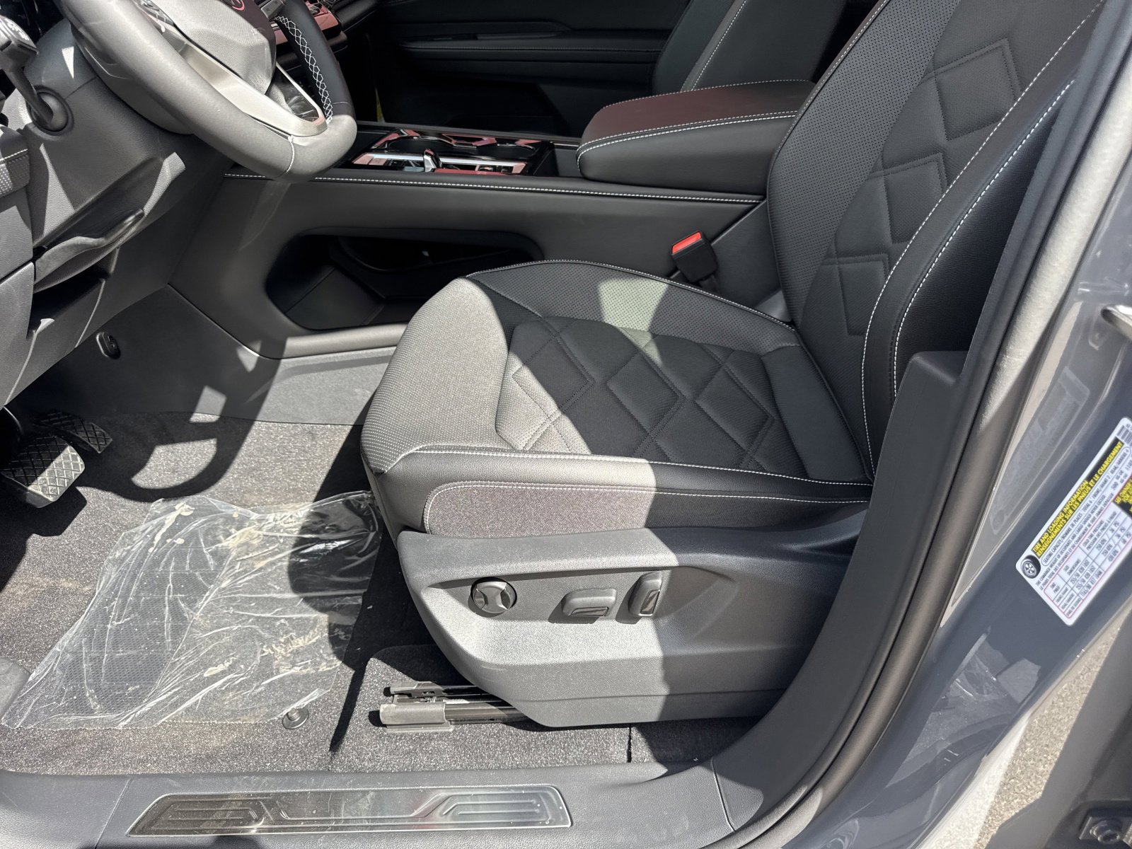 New 2026 Volkswagen Atlas SE image 14