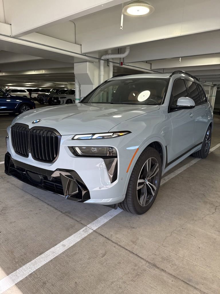 Certified 2024 BMW X7 xDrive40i w/ M Sport Package AWD/4WD image 1