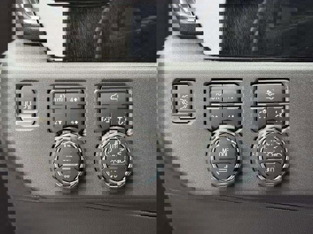 Used 2023 Chevrolet Silverado 1500 RST image 19