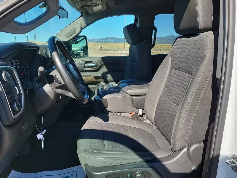 Used 2023 Chevrolet Silverado 2500 LT w/ Convenience Package AWD/4WD image 3