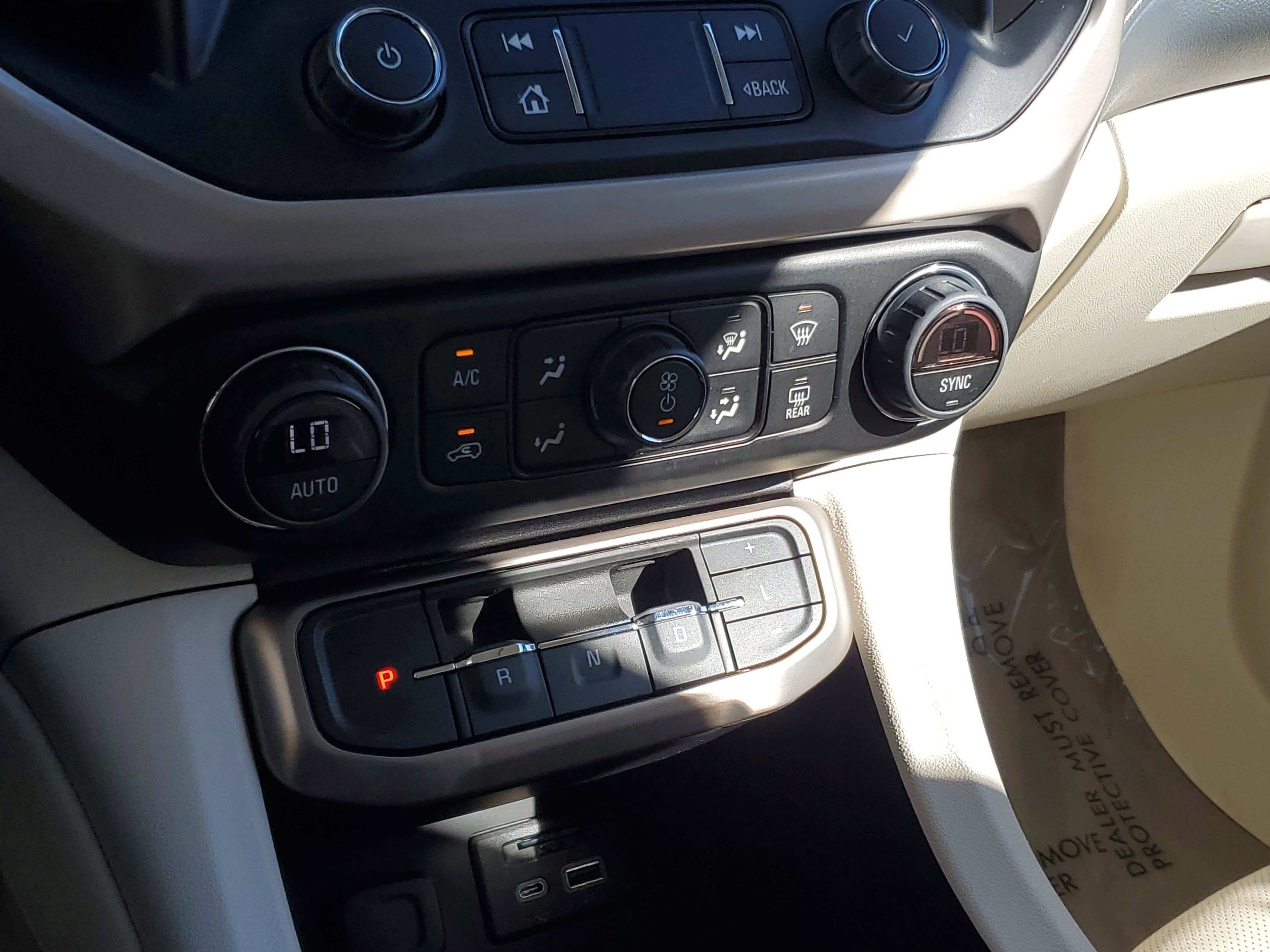 Used 2023 GMC Acadia Denali w/ Denali Ultimate Package image 29