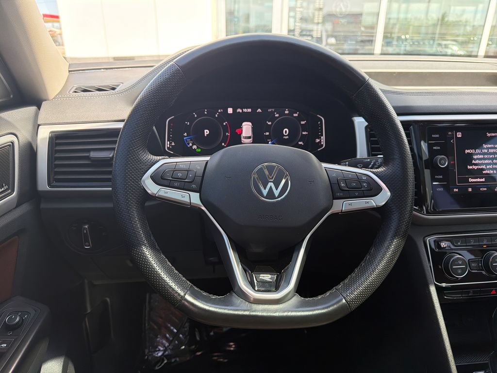 Certified 2023 Volkswagen Atlas SEL Premium AWD/4WD image 17