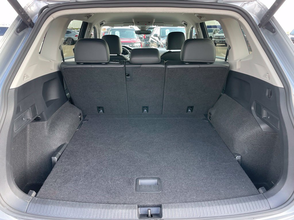 Used 2024 Volkswagen Tiguan Wolfsburg Edition AWD/4WD image 27