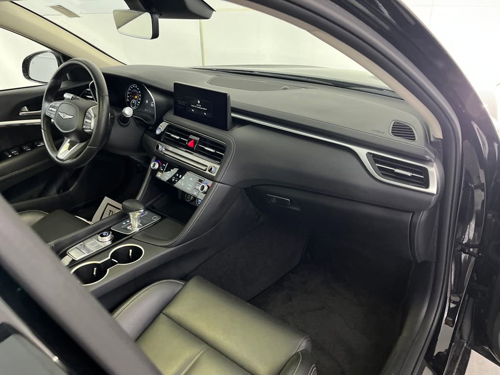 Used 2025 Genesis G70 2.5T image 22