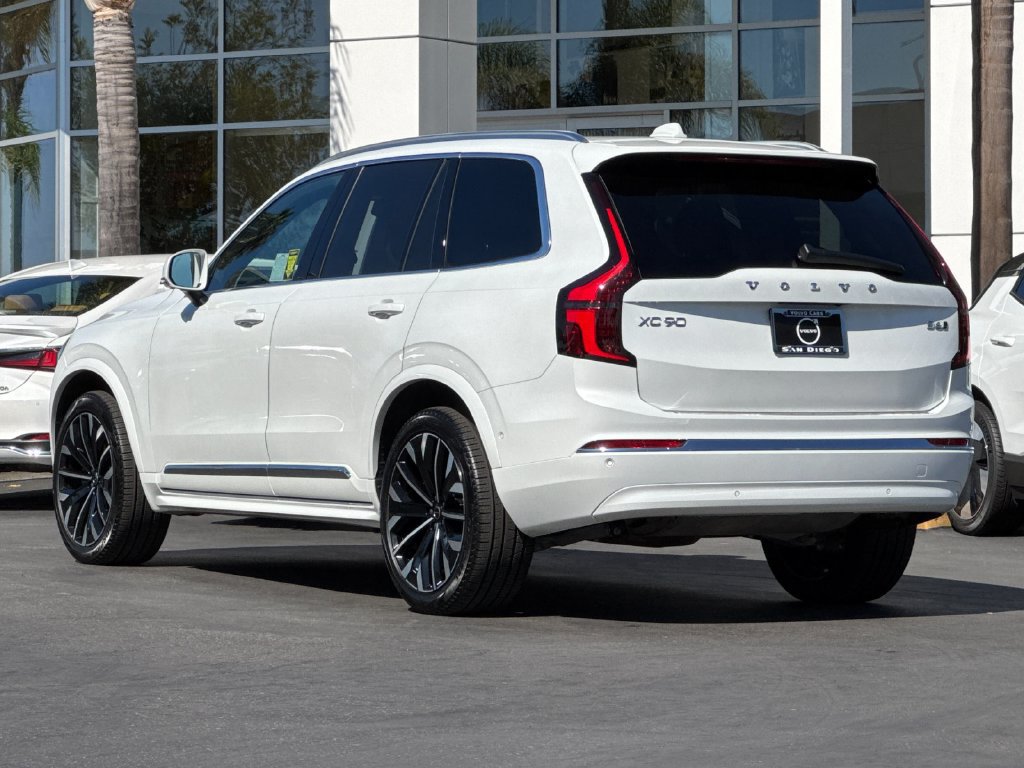 Certified 2026 Volvo XC90 B6 Plus AWD/4WD image 3