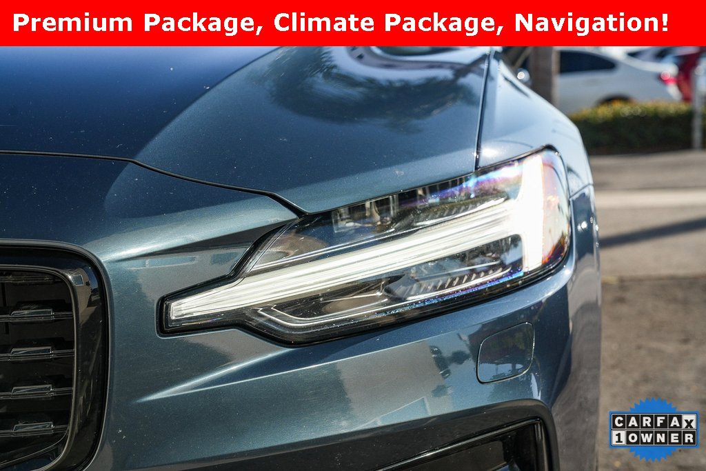 Used 2022 Volvo S60 B5 Momentum image 8