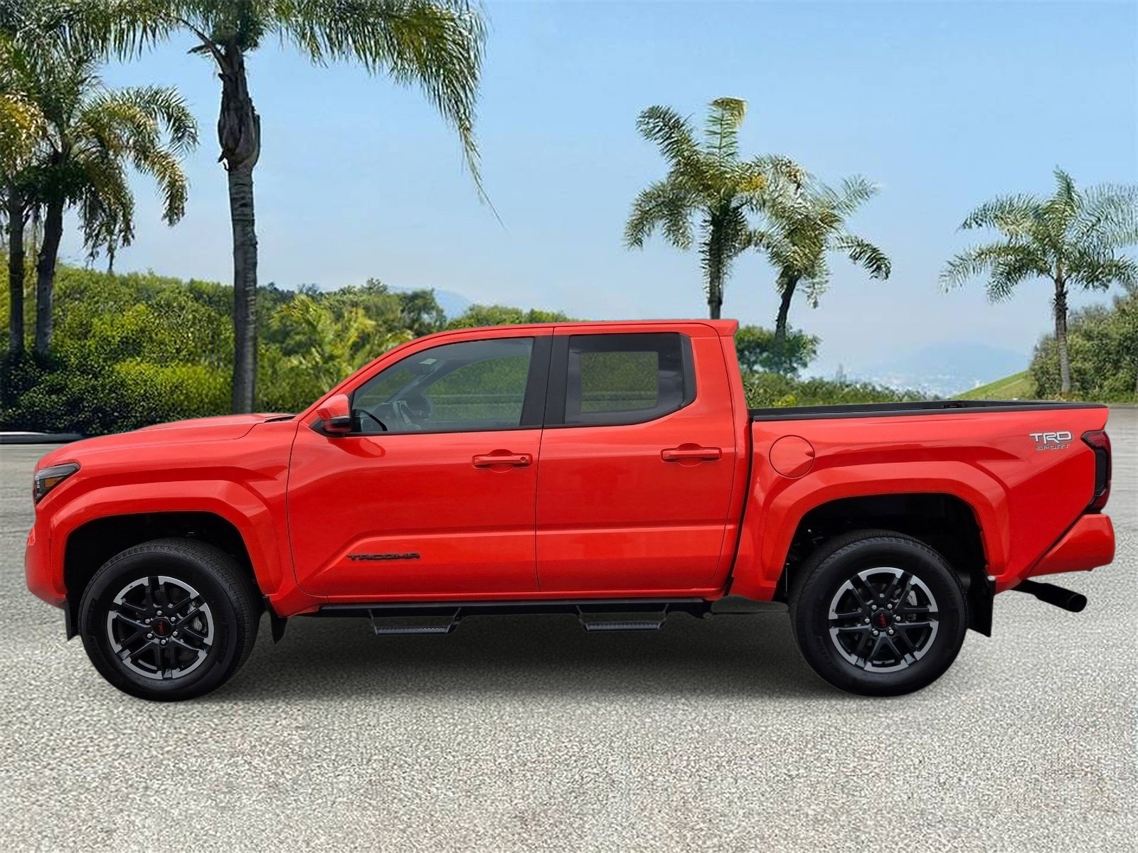 Used 2024 Toyota Tacoma TRD Sport w/ TRD Sport Upgrade Package AWD/4WD image 2