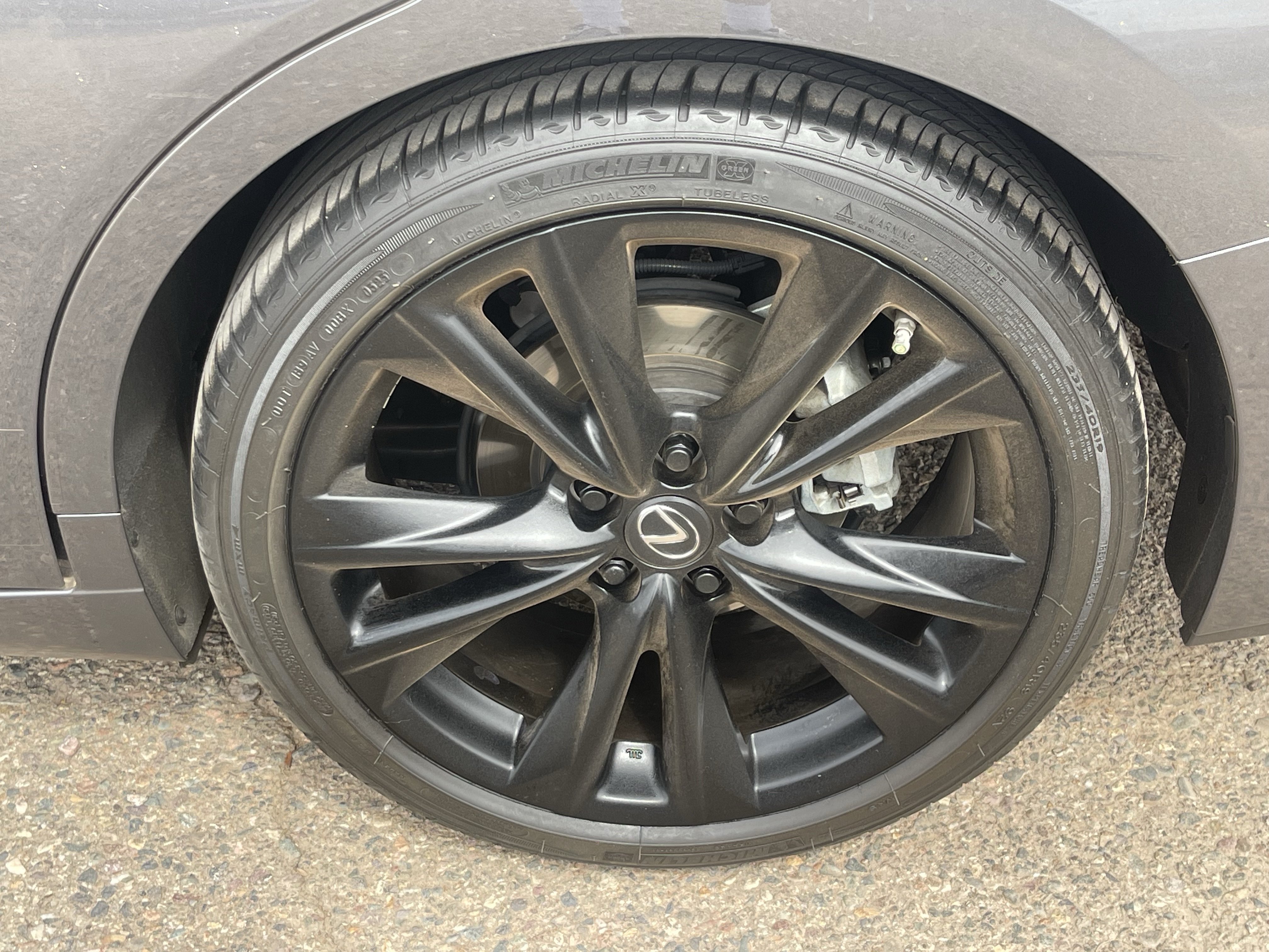 Used 2023 Lexus ES 350 F Sport w/ Accessory Package (Z2) FWD image 9