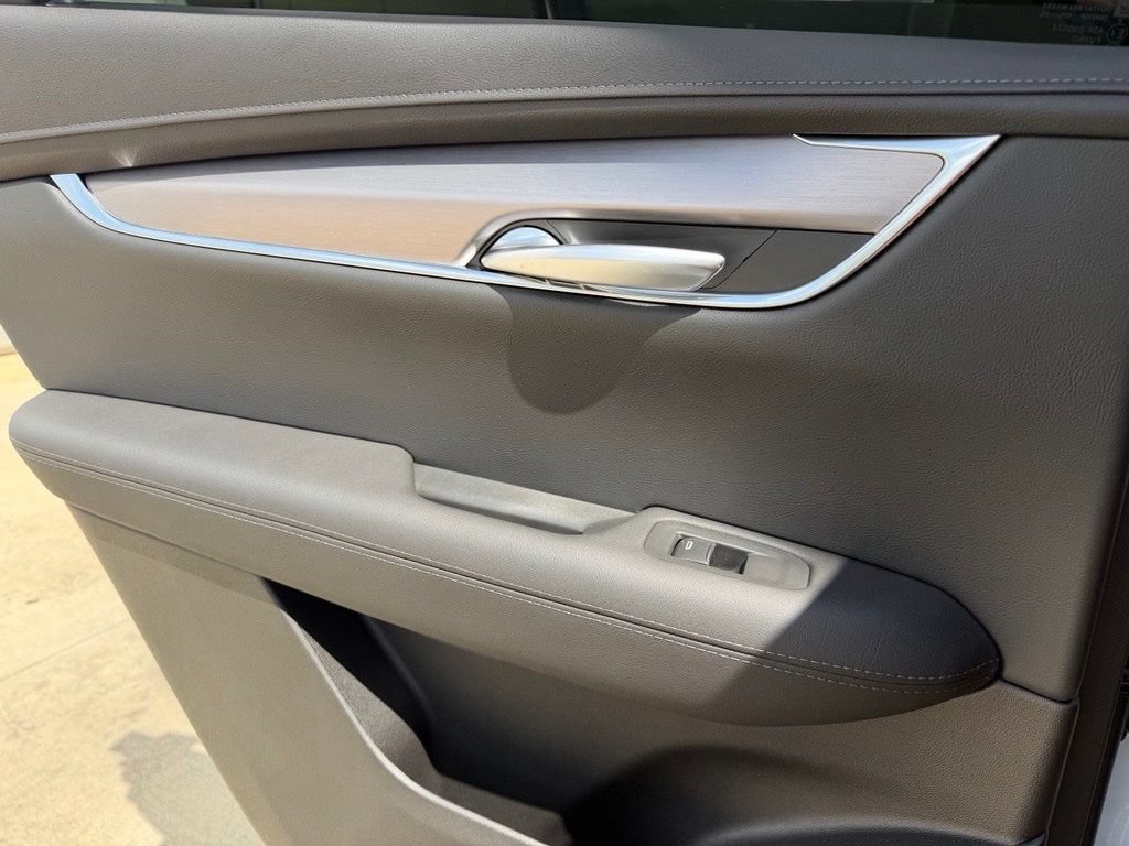 New 2026 Cadillac XT5 Luxury w/ LPO, Floor Liner Package FWD image 26