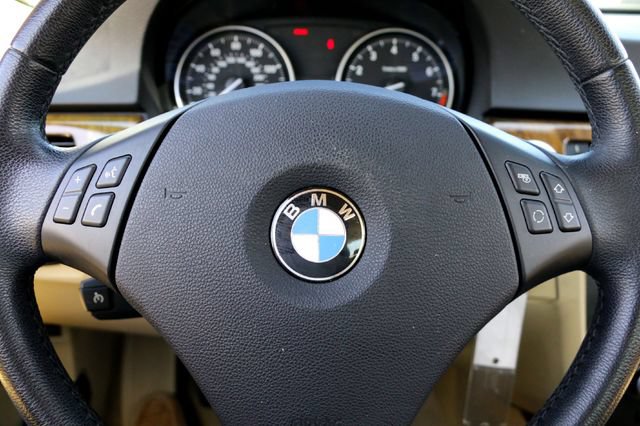 Used 2008 BMW 335xi Sedan AWD/4WD image 13