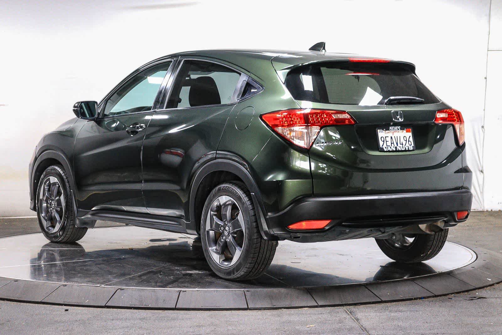 Used 2018 Honda HR-V EX image 2