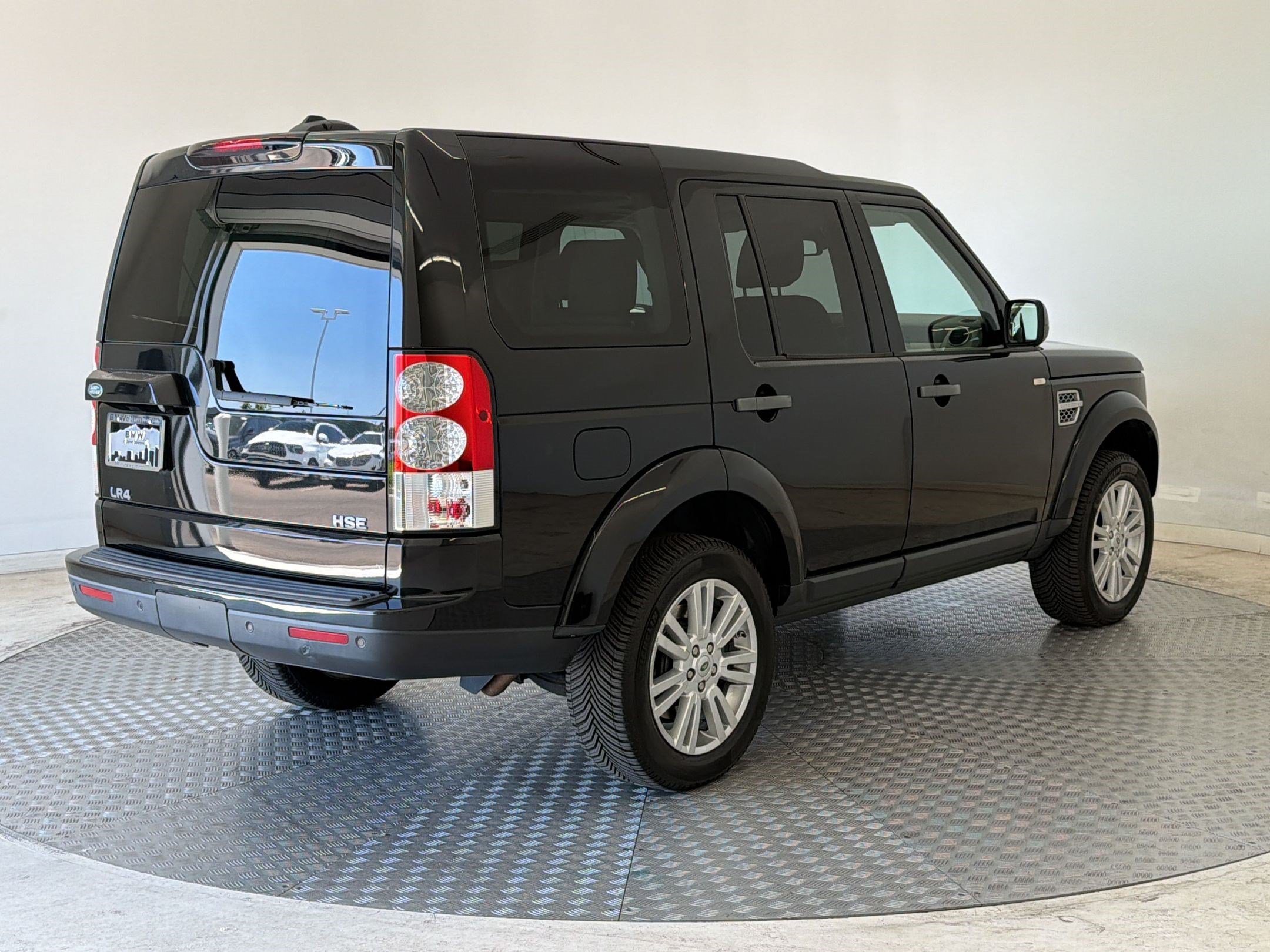 Used 2011 Land Rover LR4 HSE AWD/4WD image 9