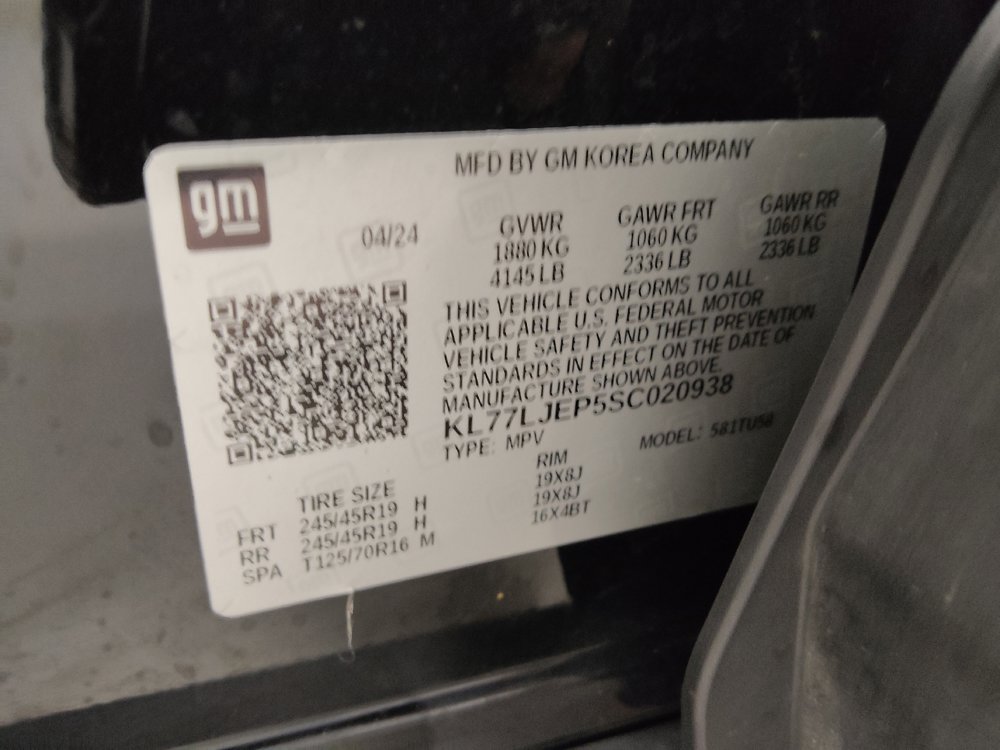 Used 2025 Chevrolet Trax RS w/ Driver Confidence Package FWD image 33